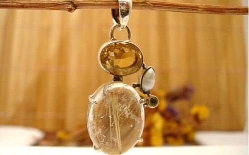 Pendentif en argent et Citrine